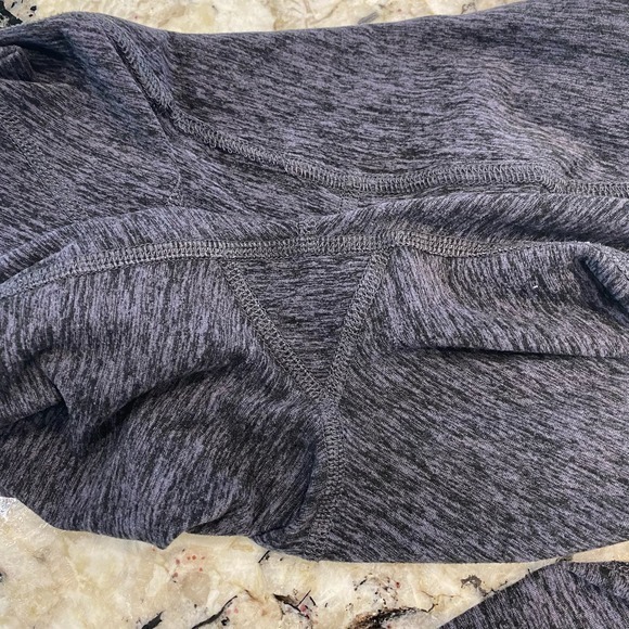 Beyond Yoga Purple/ Grey Leggings with Mesh Size Extra Small - Picture 6 of 9